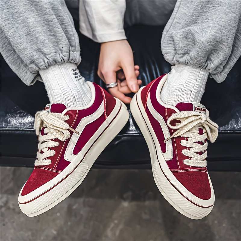 Men??s Classic Trendy Skateboard Shoes Lace Up Low Top Non Slip For Outdoor Casual Activities Walking Hiking All Seasons - Image 2