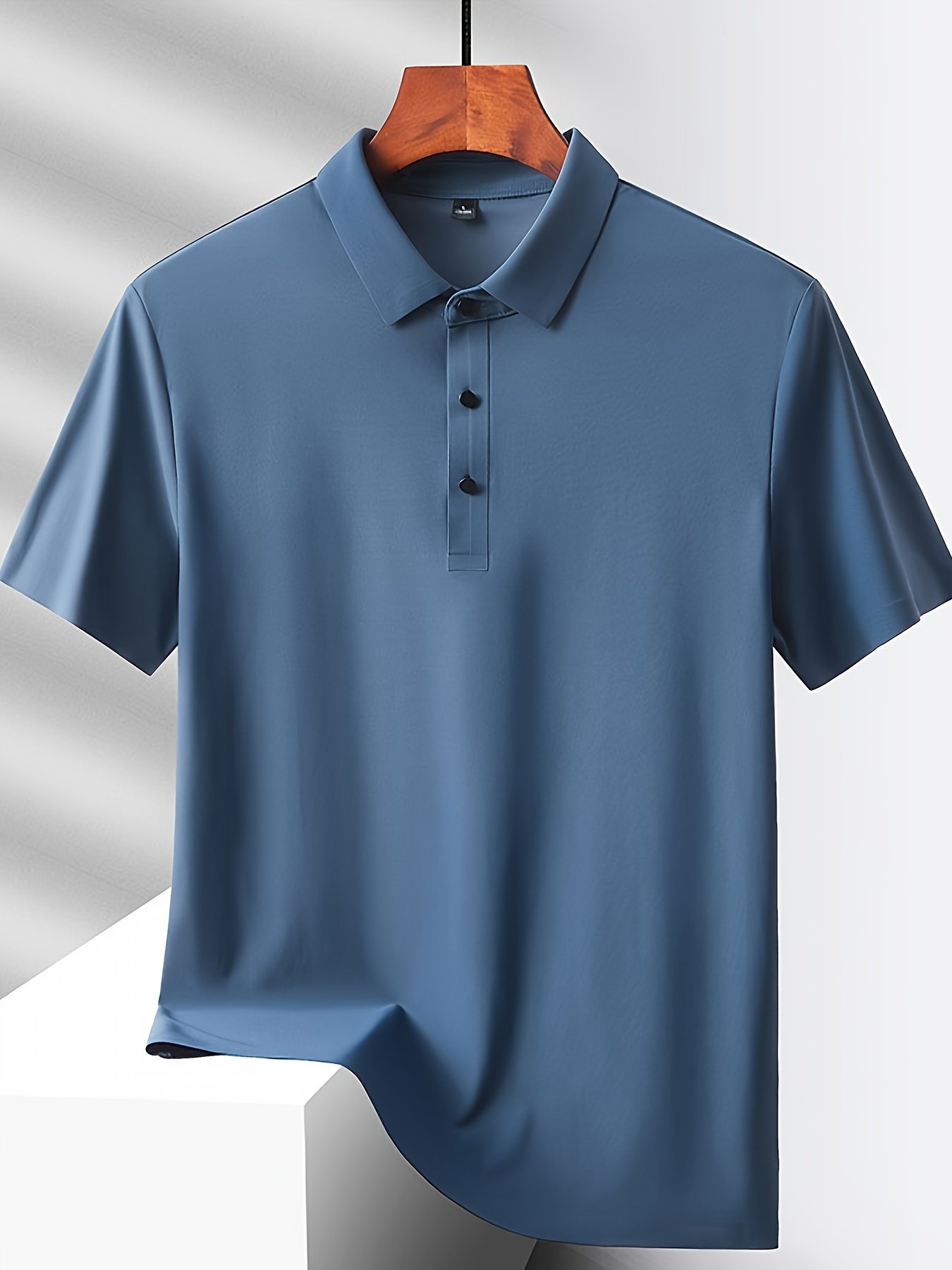 Men??s Solid Seamless Short Sleeve Button Up Lapel Shirt, Lightweight Business Casual Style, Breathable Short Sleeve Top, Solid Color Classic Collar Summer Golf Shirts